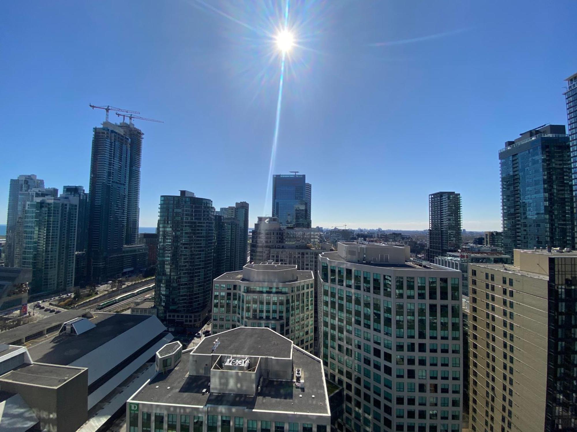 Central Toronto Suite - Free Parking, City Views, Near Cn Tower Exteriér fotografie