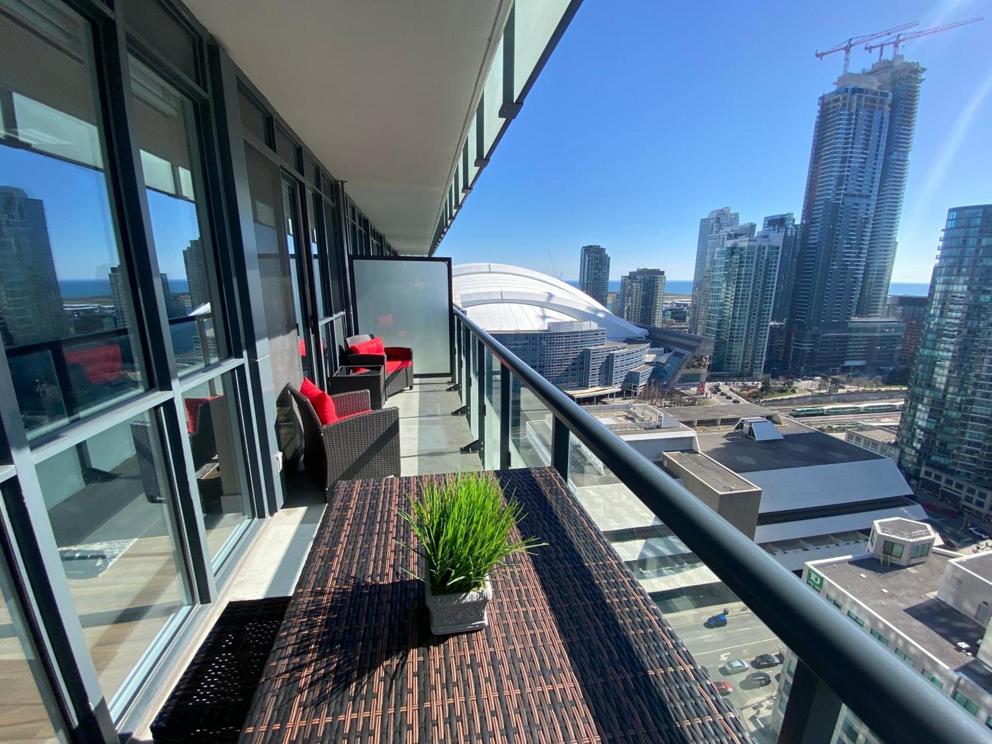 Central Toronto Suite - Free Parking, City Views, Near Cn Tower Exteriér fotografie