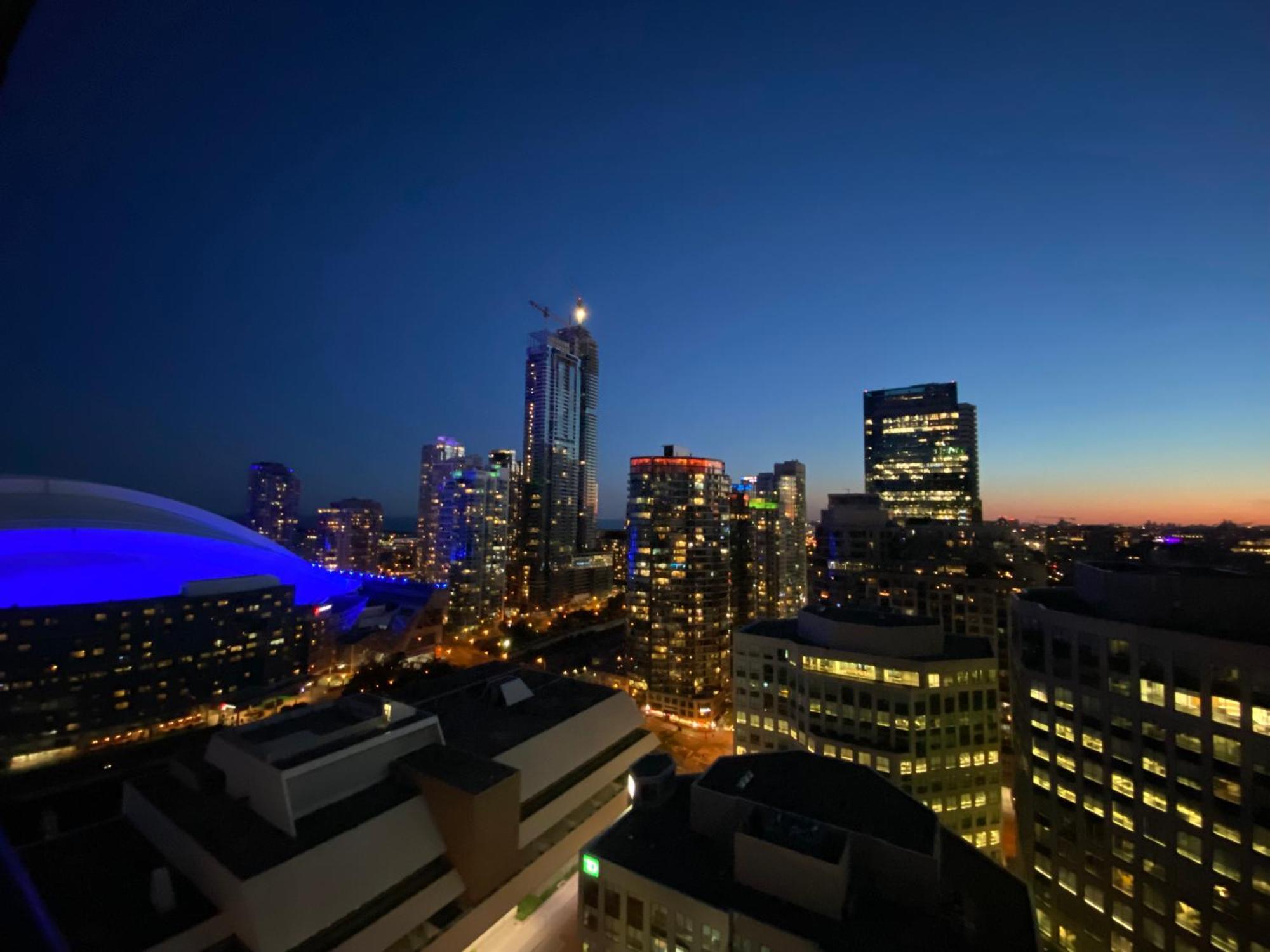 Central Toronto Suite - Free Parking, City Views, Near Cn Tower Exteriér fotografie